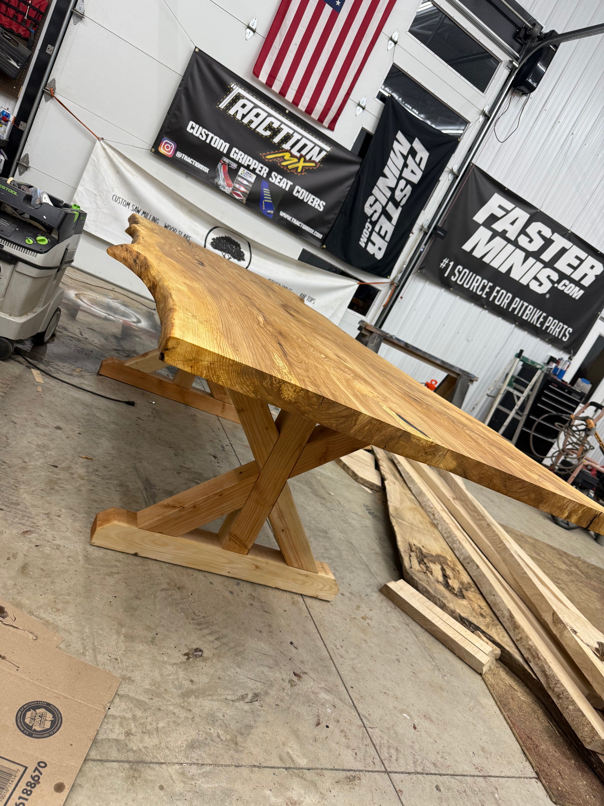CUSTOM TABLE