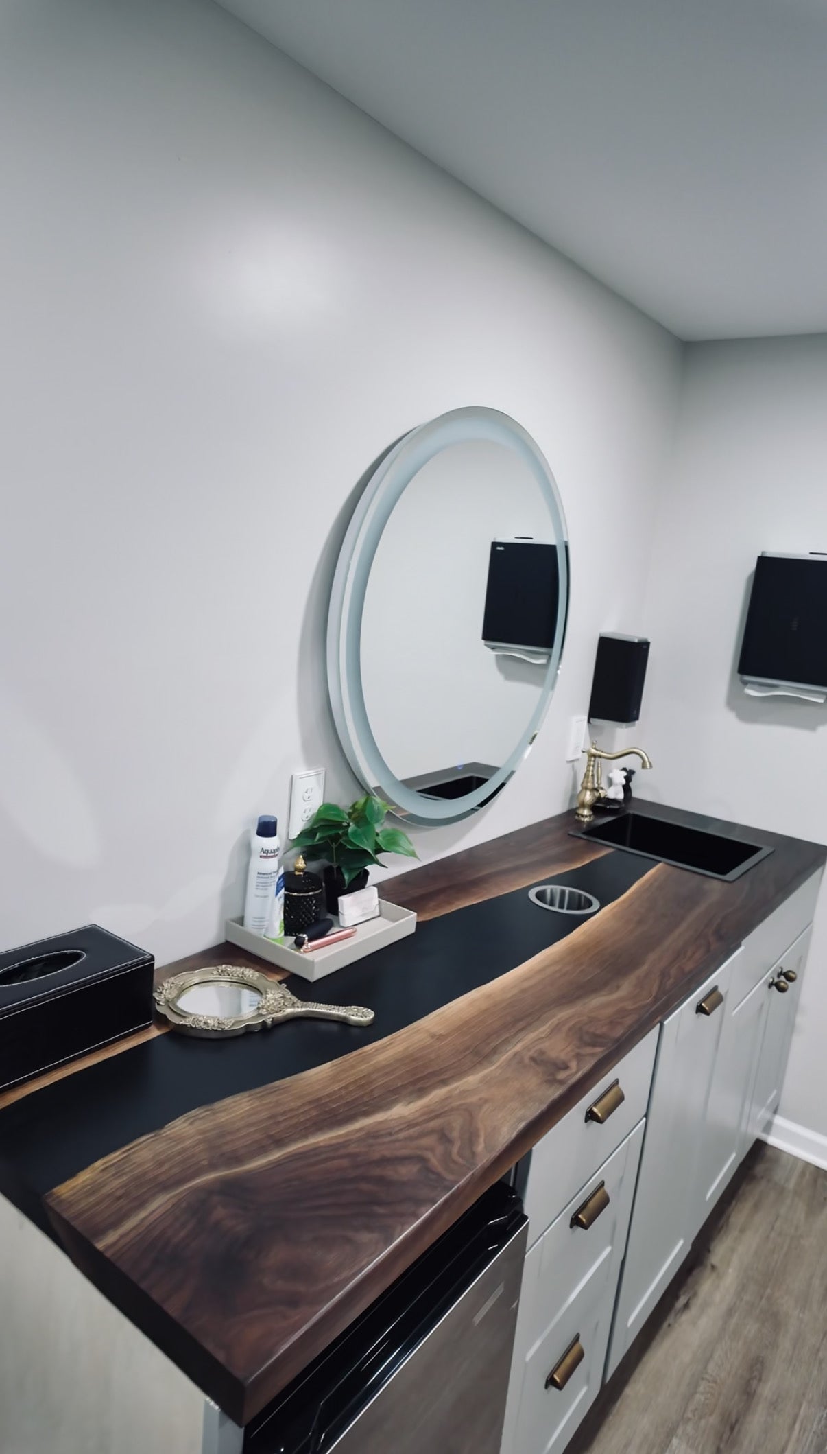 BLACK RIVER EPOXY MEDICAL OFFICE COUNTER